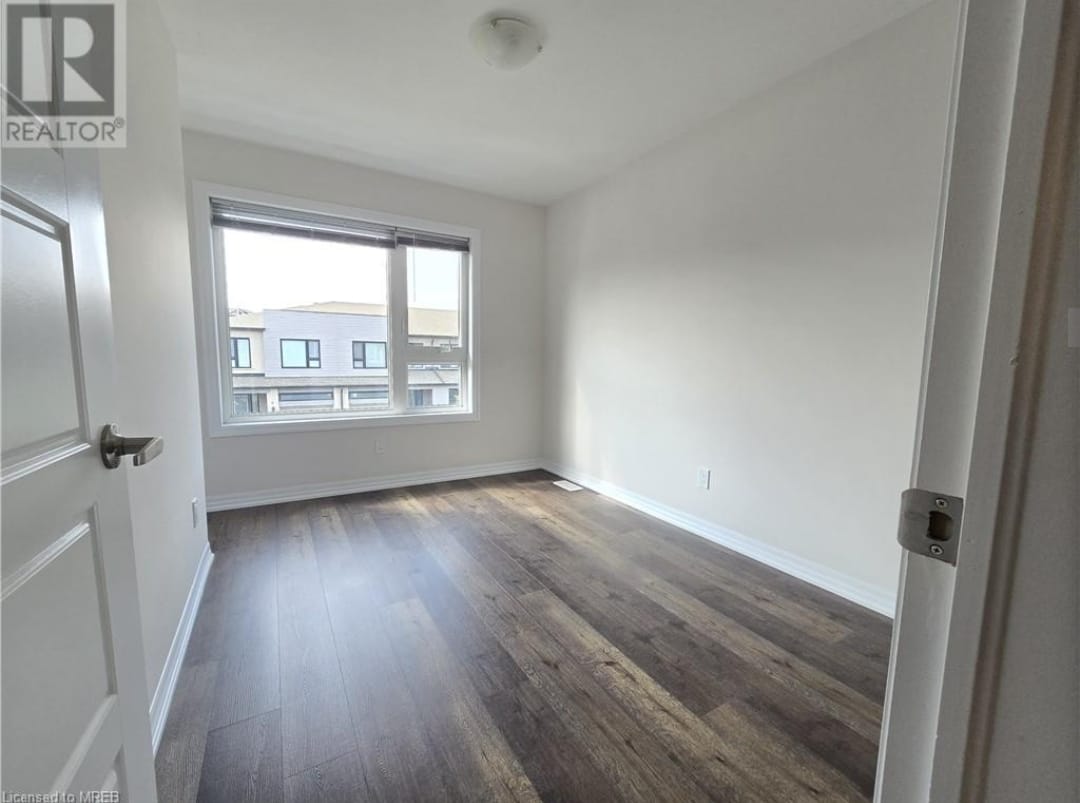 Looking For Male tenant